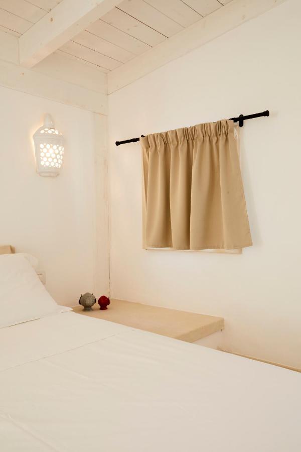 Upstairs - Skylight Apartment Лече Екстериор снимка