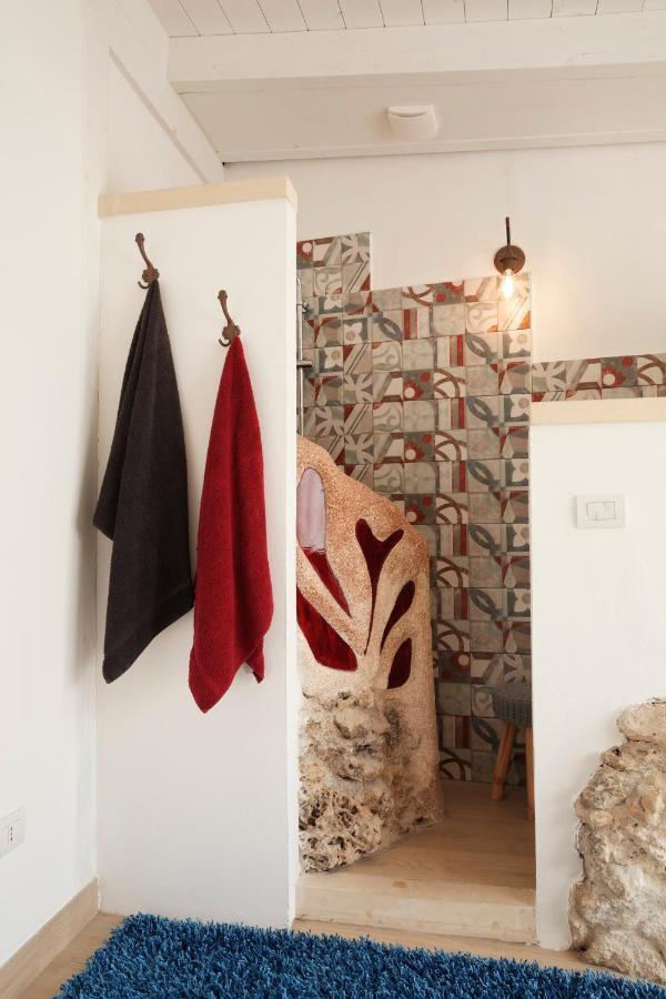 Upstairs - Skylight Apartment Лече Екстериор снимка
